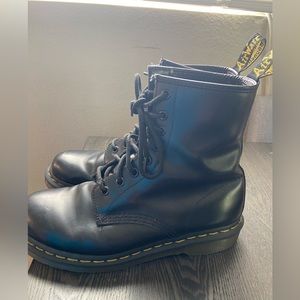 Dr. Martens Leather Lace Up Boot Size 7